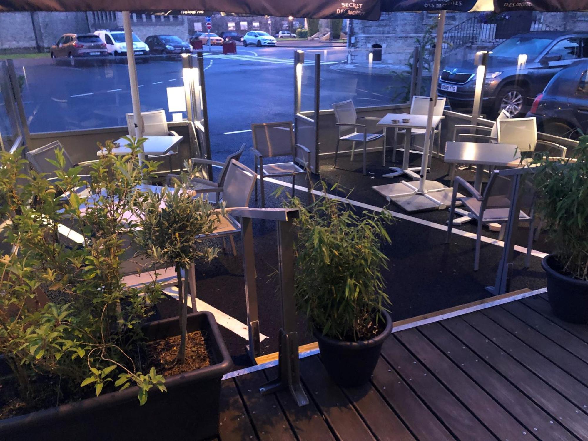 Hotel - Restaurant Au Tonnelier Bergues Eksteriør bilde