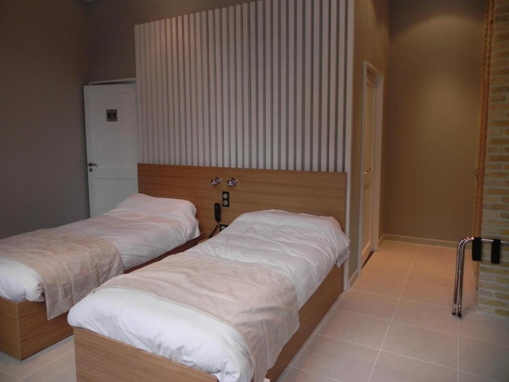 Hotel - Restaurant Au Tonnelier Bergues Rom bilde