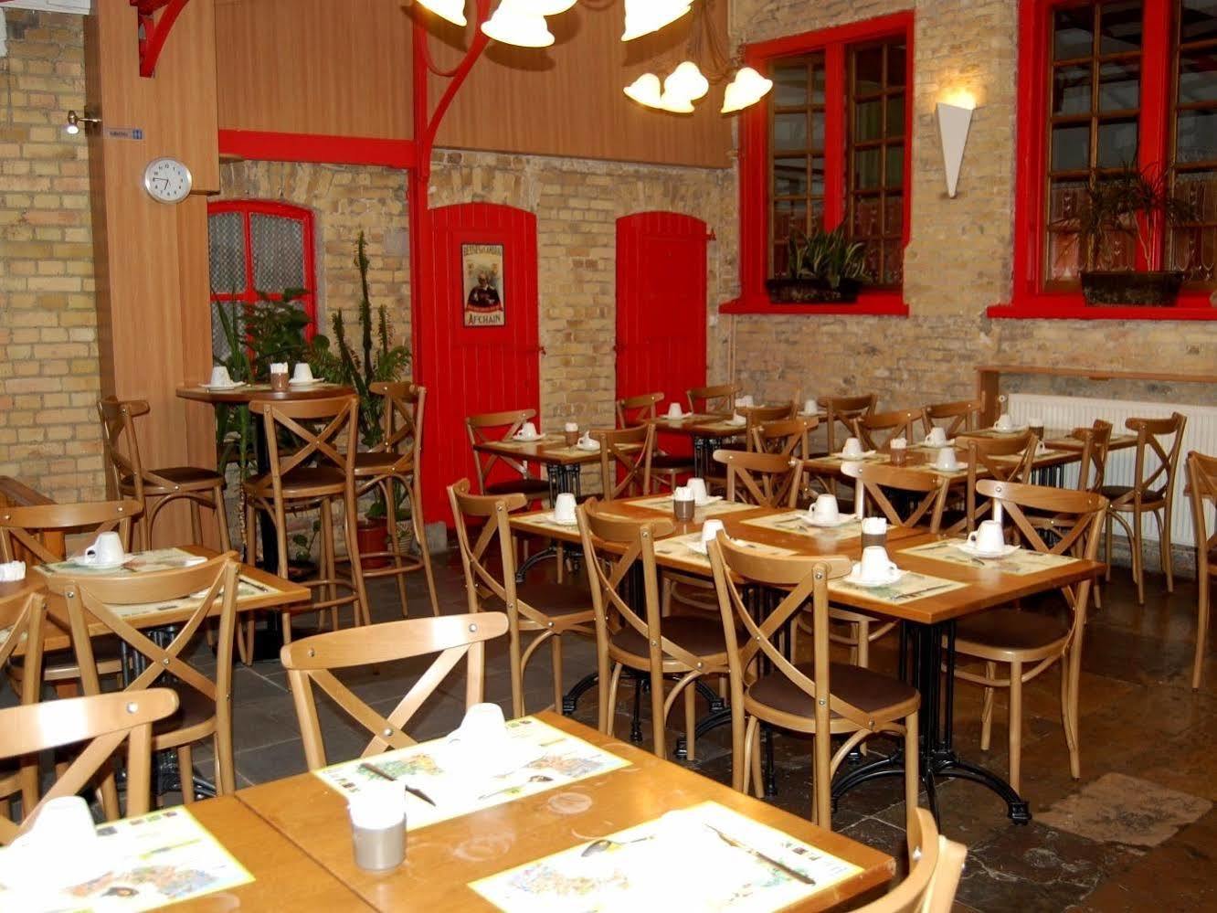 Hotel - Restaurant Au Tonnelier Bergues Eksteriør bilde